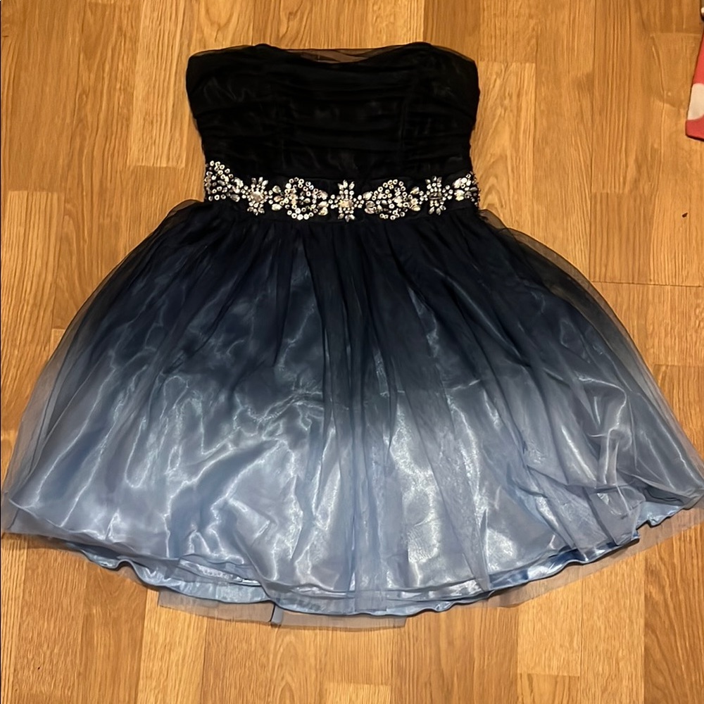 B. Smart Black and Blue Homecoming dress Size 3